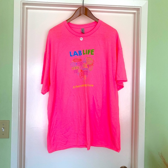 Lab life 2024 Barbie Labweek t-shirt - Picture 3 of 3